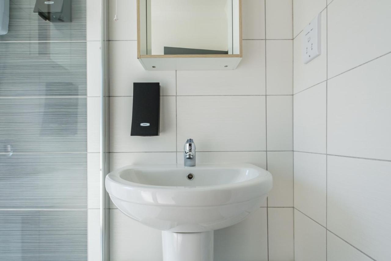 The Douglas - Spacious 2 Bed Apartment In Uddingston Luaran gambar