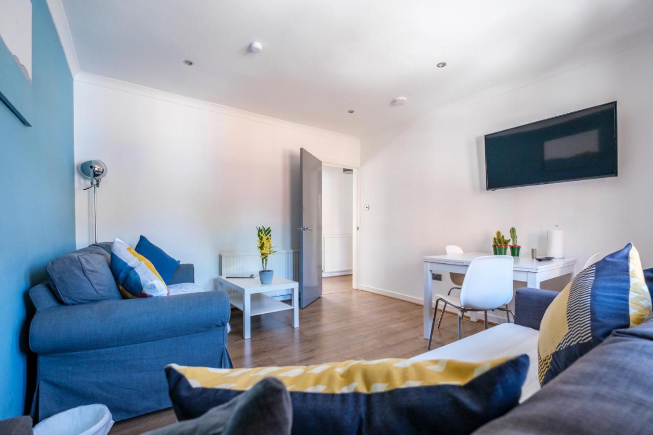 The Douglas - Spacious 2 Bed Apartment In Uddingston Luaran gambar