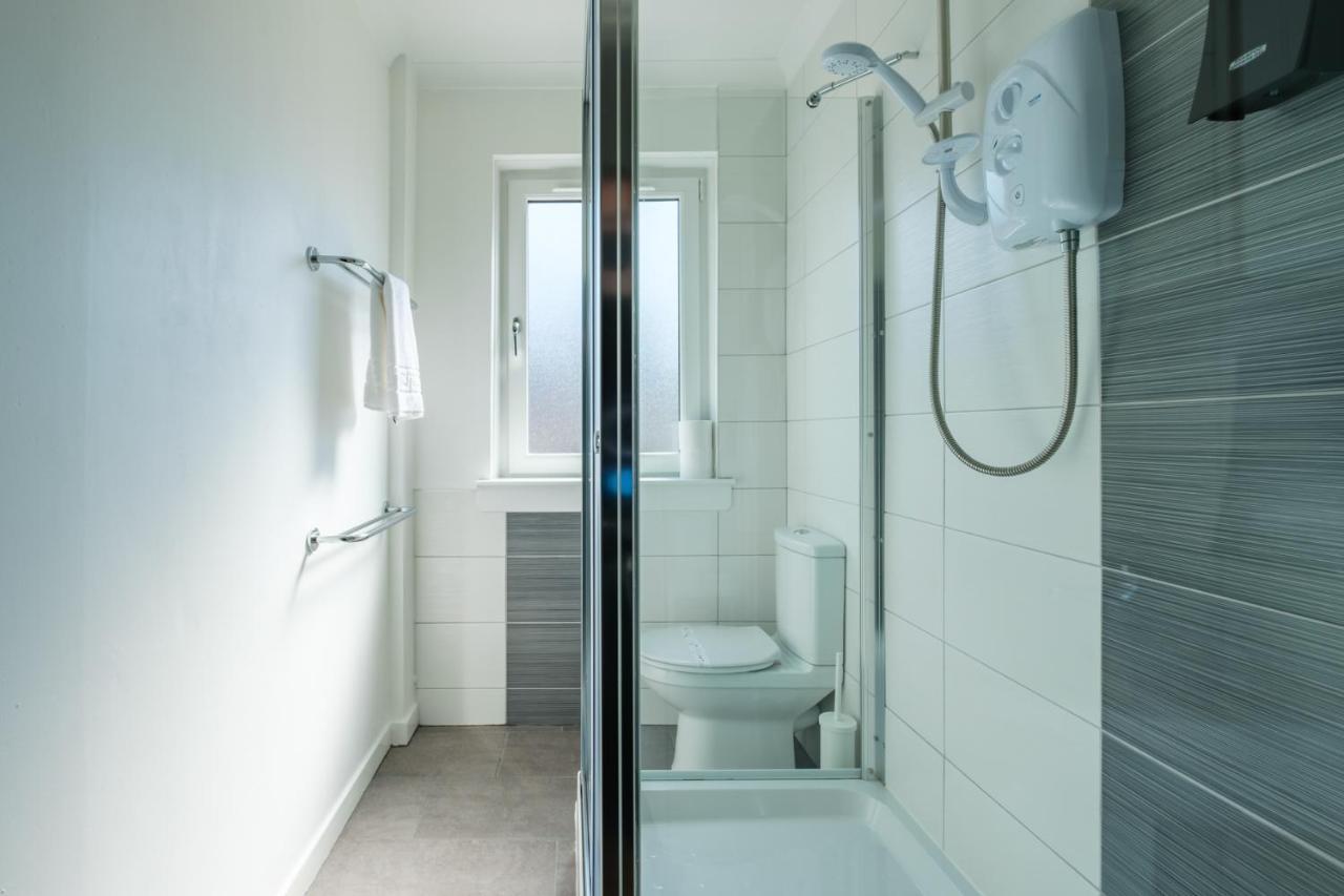 The Douglas - Spacious 2 Bed Apartment In Uddingston Luaran gambar