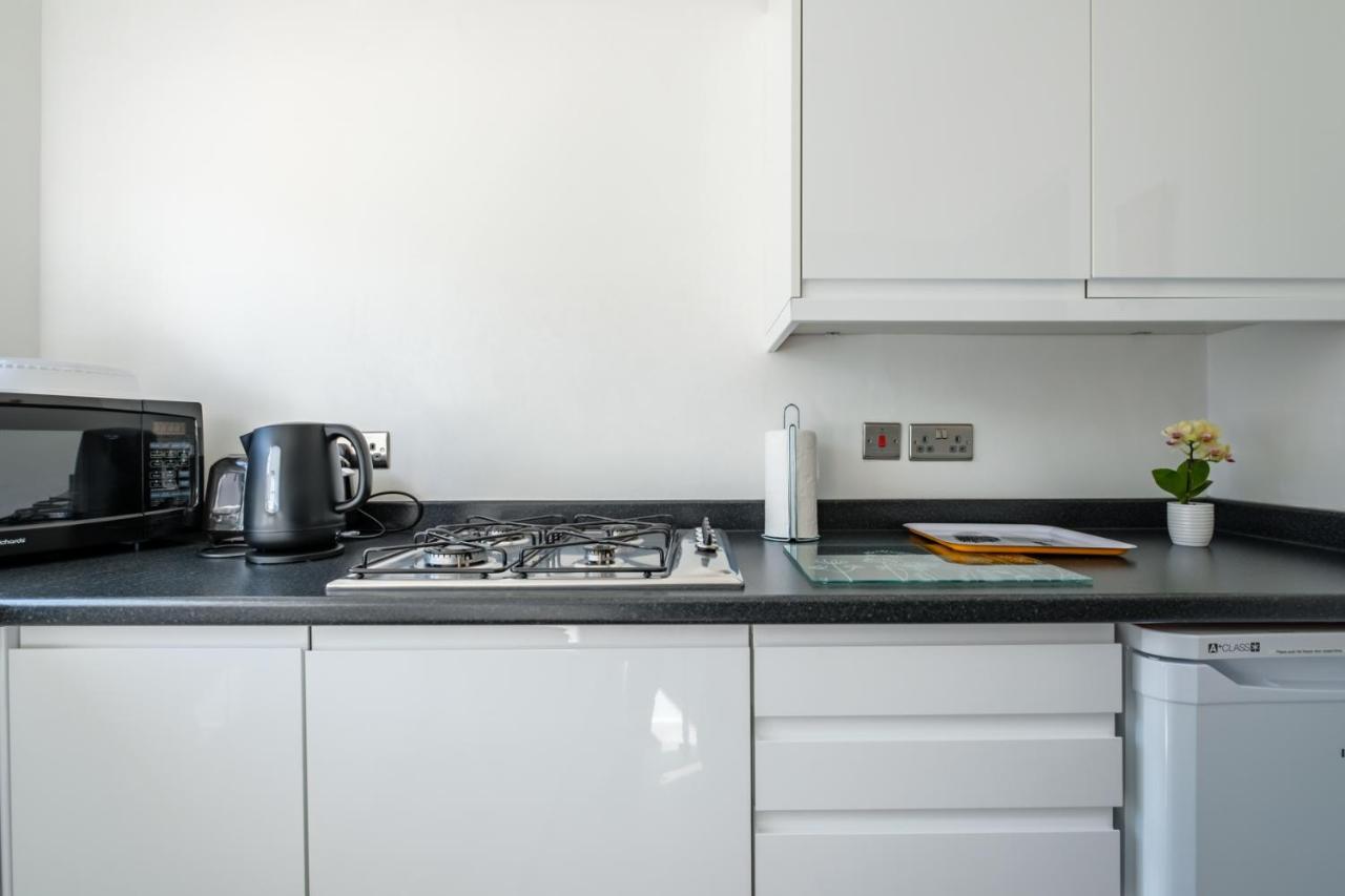 The Douglas - Spacious 2 Bed Apartment In Uddingston Luaran gambar