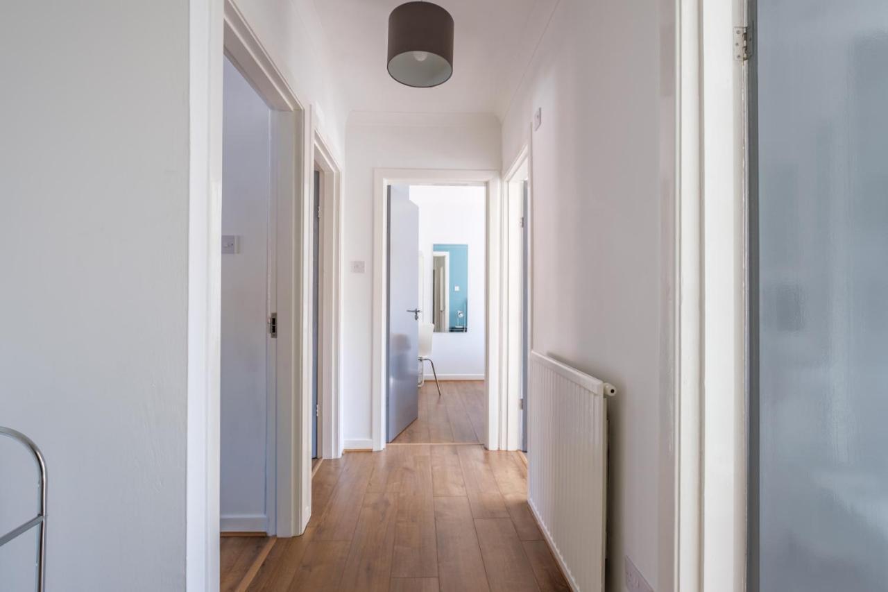 The Douglas - Spacious 2 Bed Apartment In Uddingston Luaran gambar