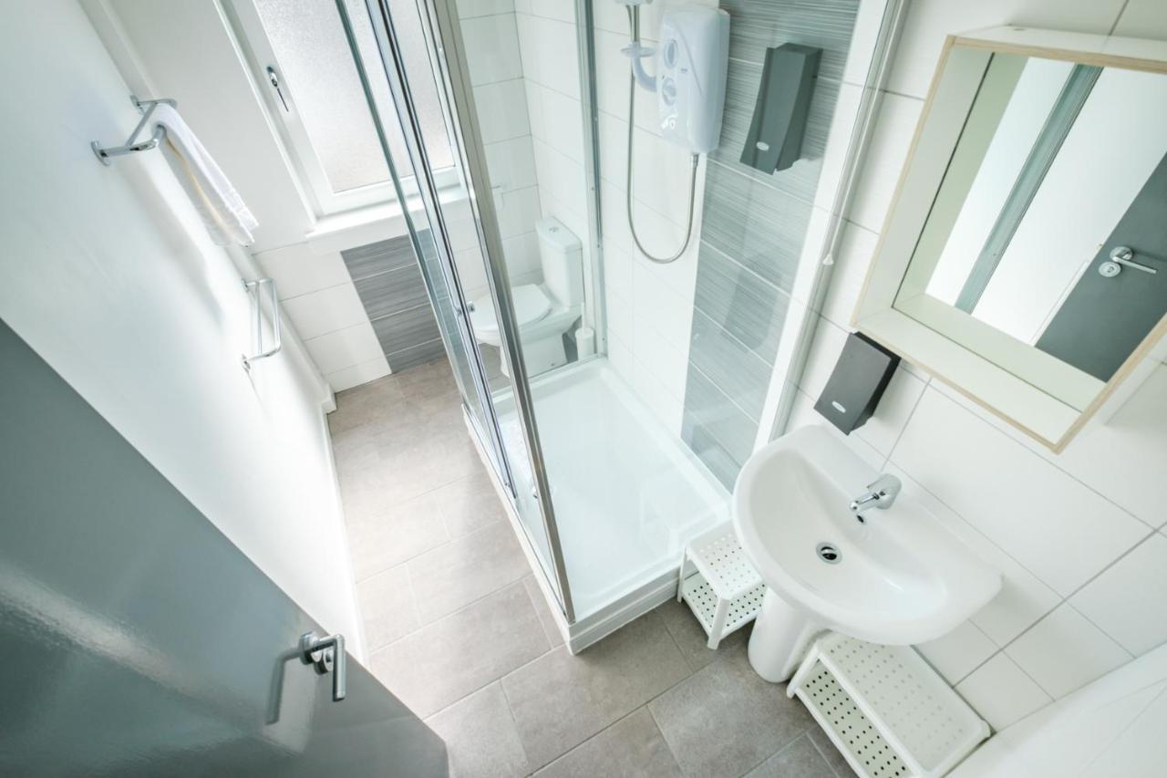 The Douglas - Spacious 2 Bed Apartment In Uddingston Luaran gambar